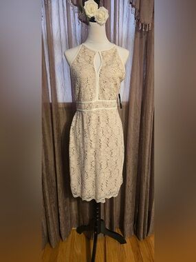 NWT Nightway NW Sleeveless Cream Lace Sequin Halter Dress Size 14